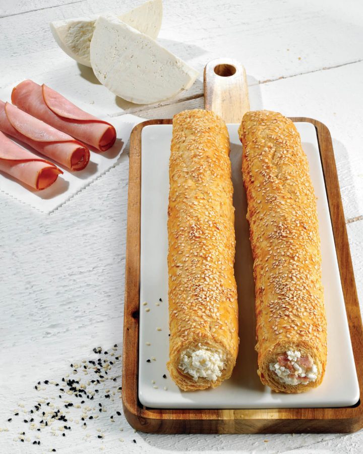 Koulouri With Philadelphia Filling 