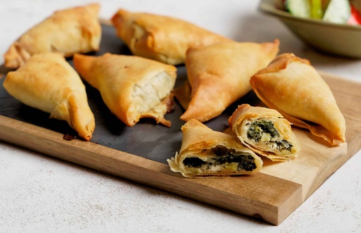 [1072] Mini Spinach & Cheese Pie Bites Triangles