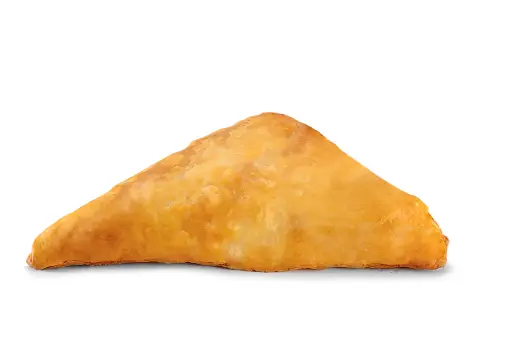 [BAK-PUF-099] Triangle Pie with Cheese Traditional