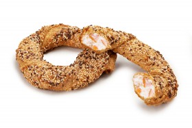 [00-16-35] Wholegrain Bread ring with Cottage Cheese & Turkey
