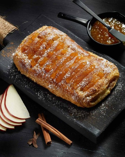 [16-0704] Premium Croissant With Apple 