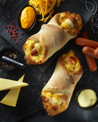 [BAK-PUF-024] Sausage Pie With Cheddar 285gr