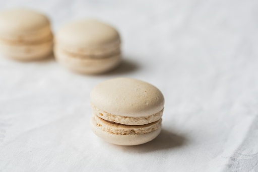 [30.00389] Macaron Vanilla 70pcs