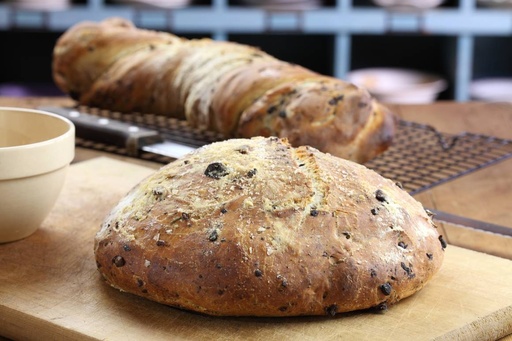 [BAK-BRE-005] Bread With Olives  